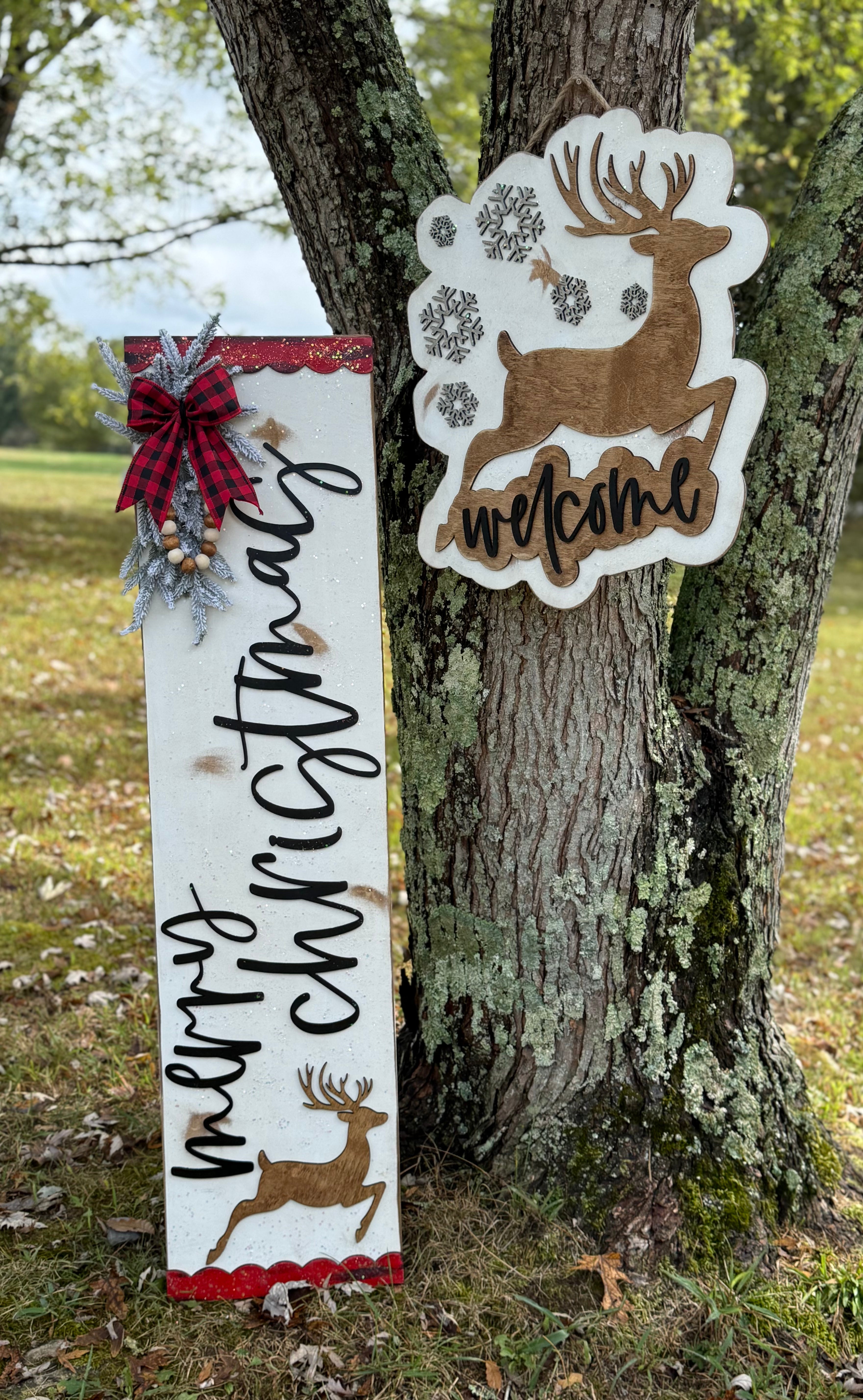 Merry Christmas Reindeer Door Hanger & Leaner Set: Christmas deer Decor