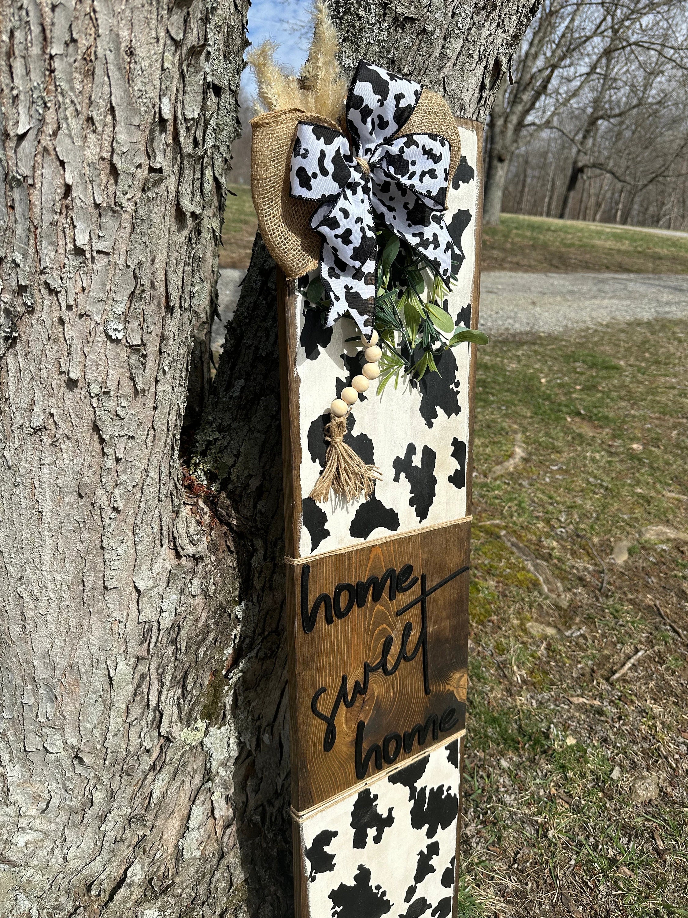 Cow Front Porch Leaner